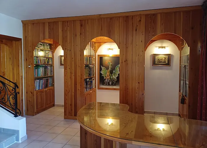 Cosy Spacious Maisonette
