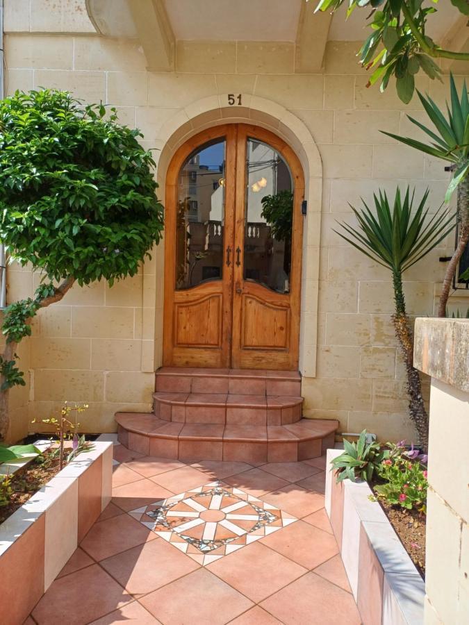 Cosy Spacious Maisonette *